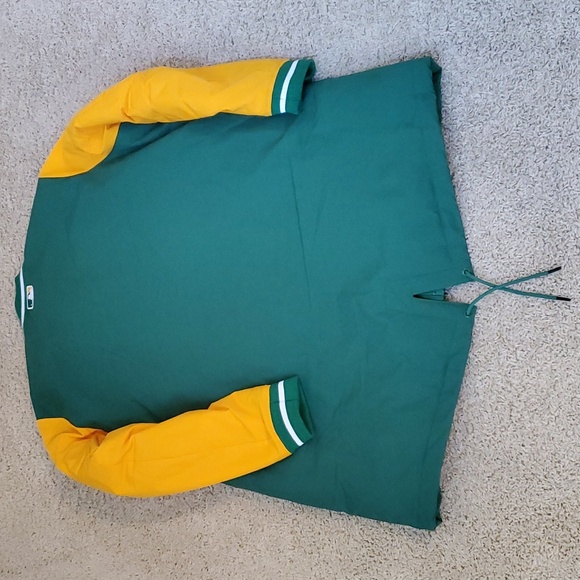 Nike Oakland A's Authentic Dugout Performance Full-Zip Jacket. - Picture 6 of 9